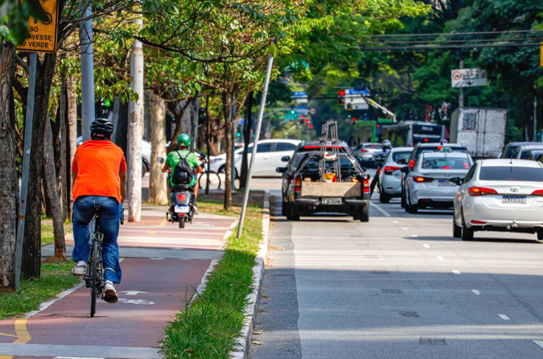 Ciclomotores irregulares estão sujeitos a autuação e remoção
