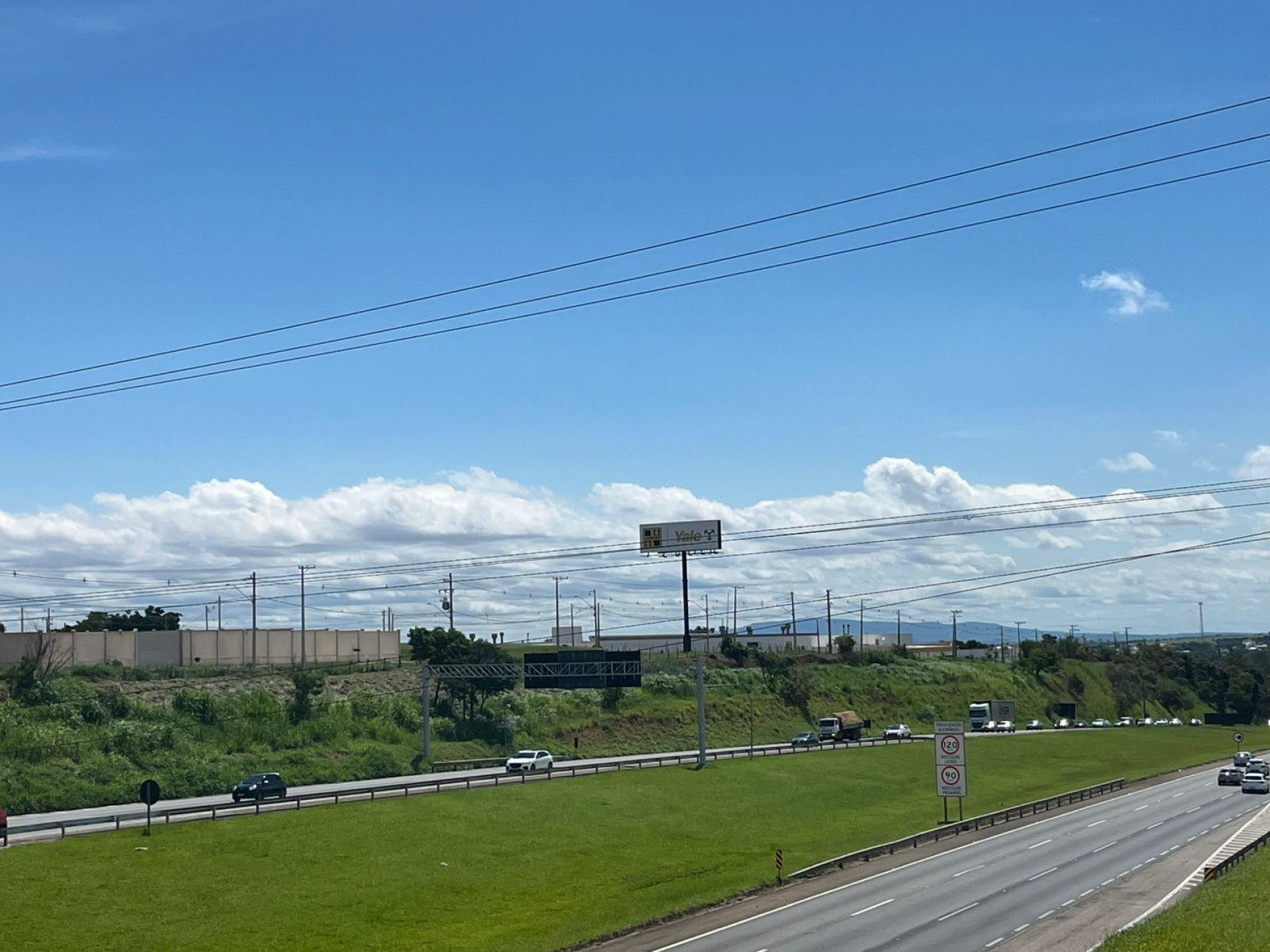 Ao todo, 1,45 milhão de veículos passaram pelo local, número 13% maior do que o previsto para o período