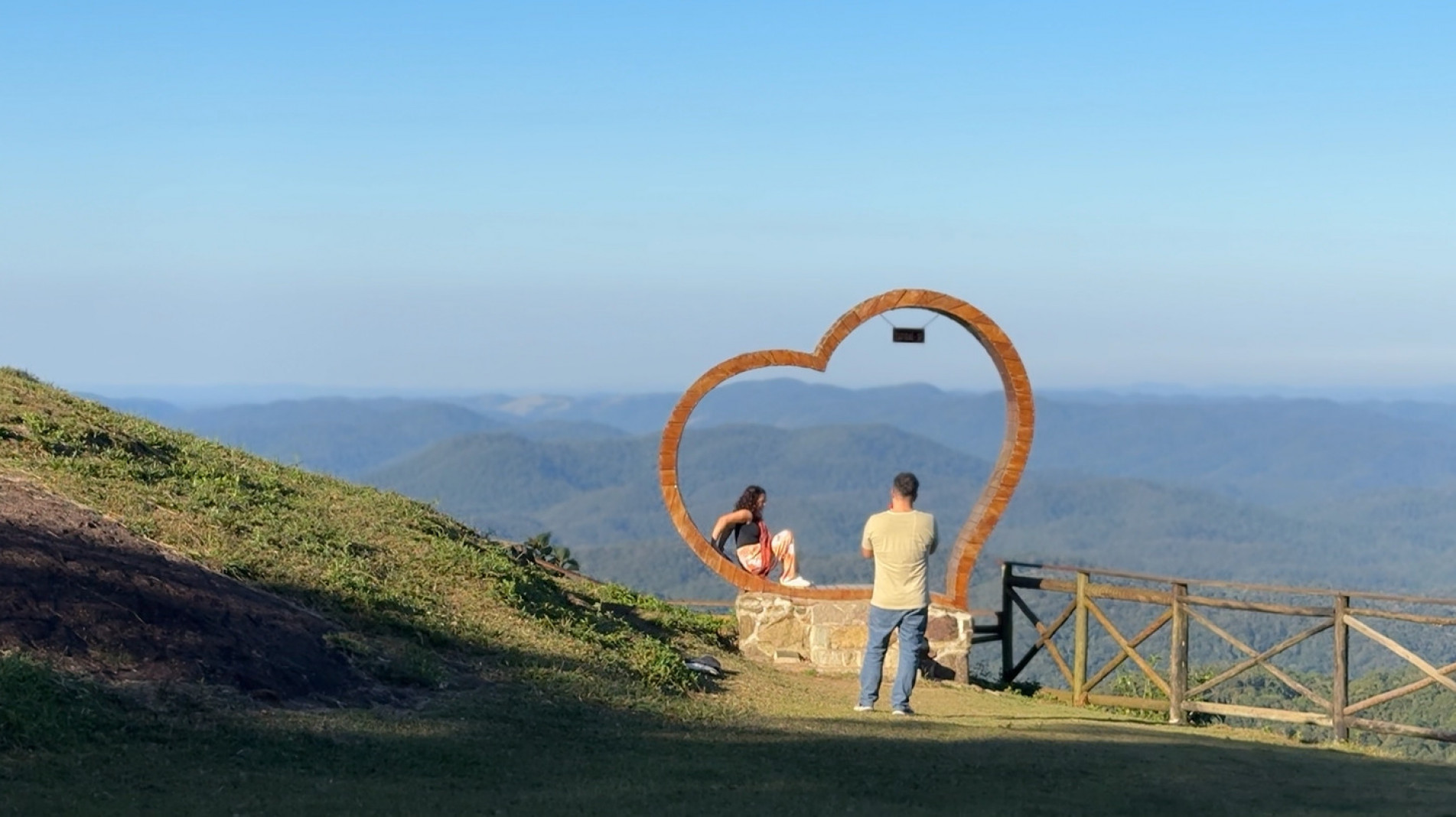A agenda de janeiro começa no sábado (10), com o Amanhecer no Mirante, às 4h30, no Mirante Serra Verde, com 50 vagas