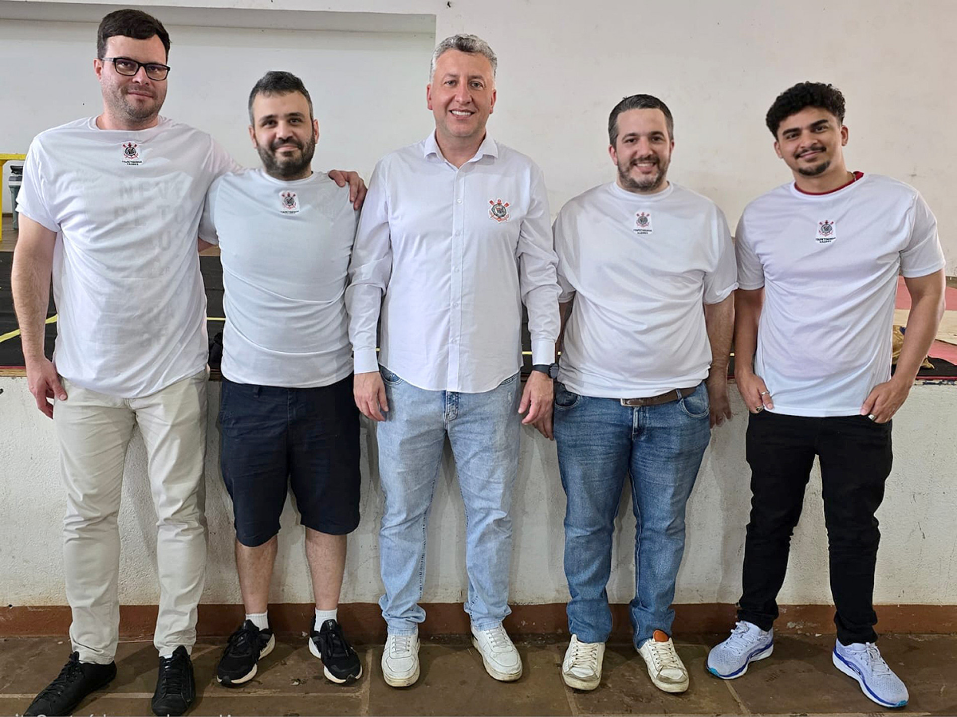 Suardi (ao centro) compôs a equipe Corinthians/Itapetininga 
