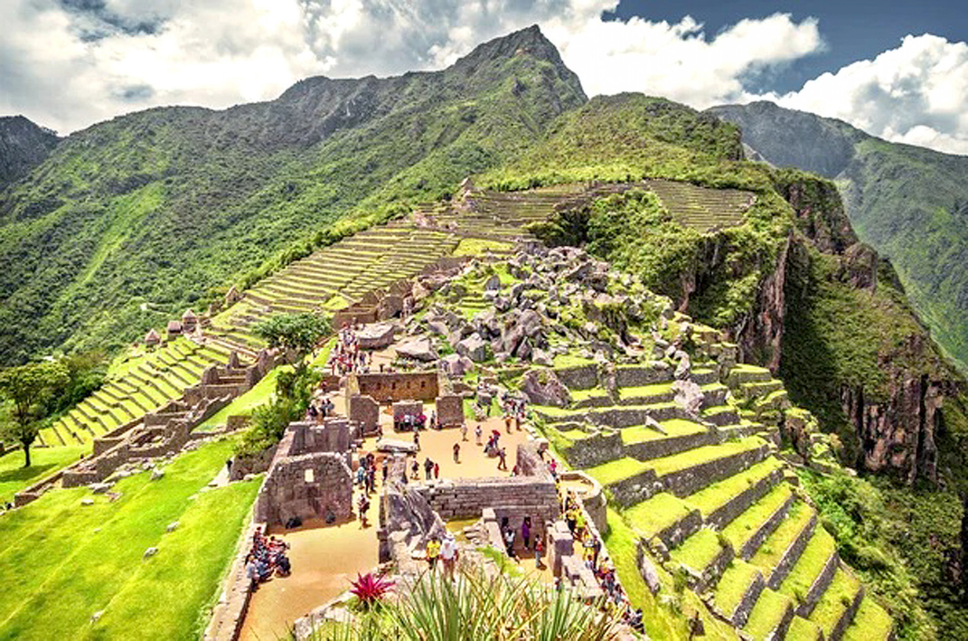 Entre as nuvens e as montanhas, Machu Picchu 
revela os segredos e a grandiosidade do Império Inca