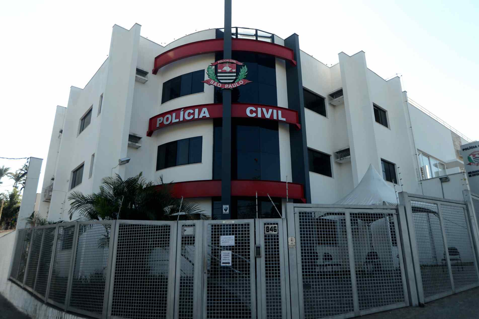 A vítima recebeu atendimento do Serviço de Atendimento Móvel de Urgência (Samu), foi examinada no local e liberada em seguida