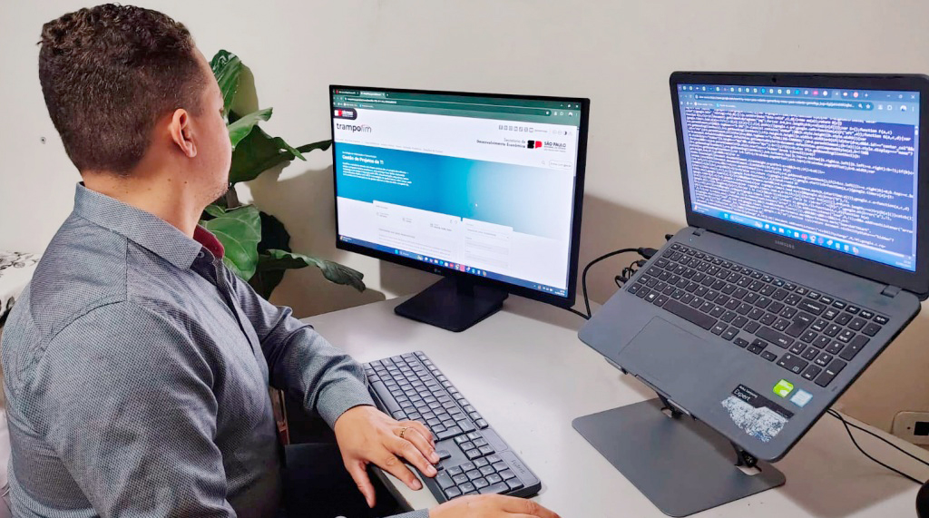 Portal Trampolim disponibiliza cursos gratuitos e remotos na área de tecnologia
