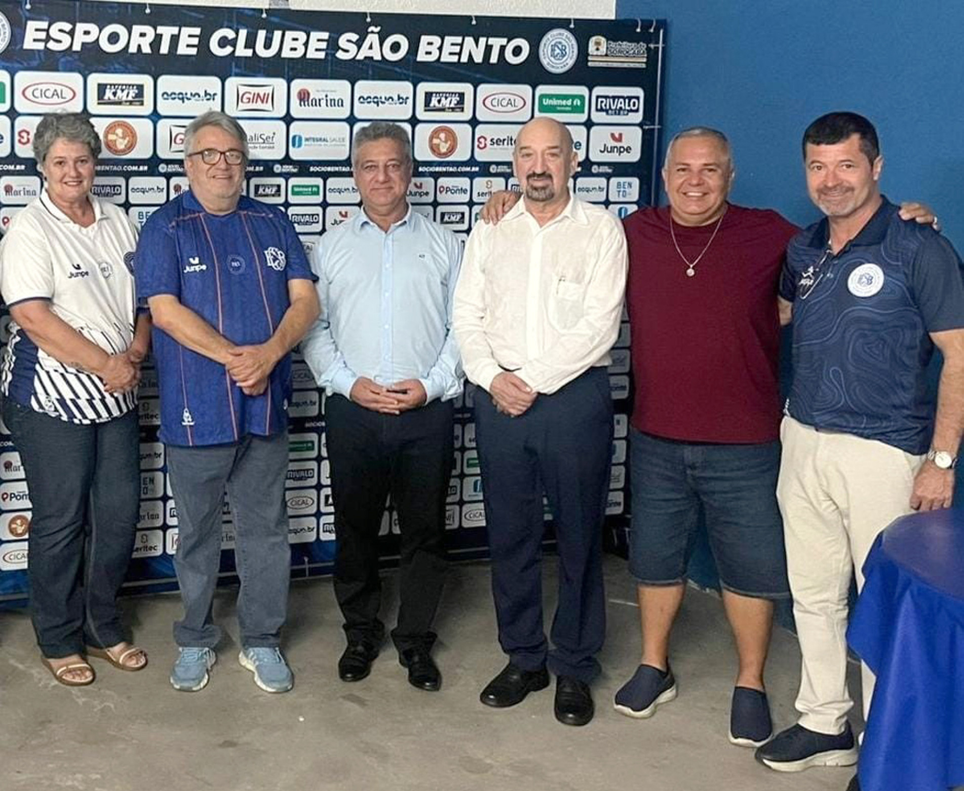 Maria Helena Ramalho, Wilson Vieira, Carlos Athiê, Fernando Martins, Almir Laurindo e Florisio Barbosa registram o encontro
