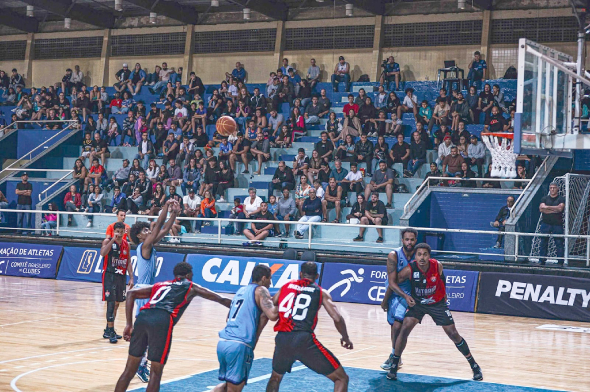 Time de basquete masculino volta à quadra hoje para disputar dois amistosos contra o Fluminense