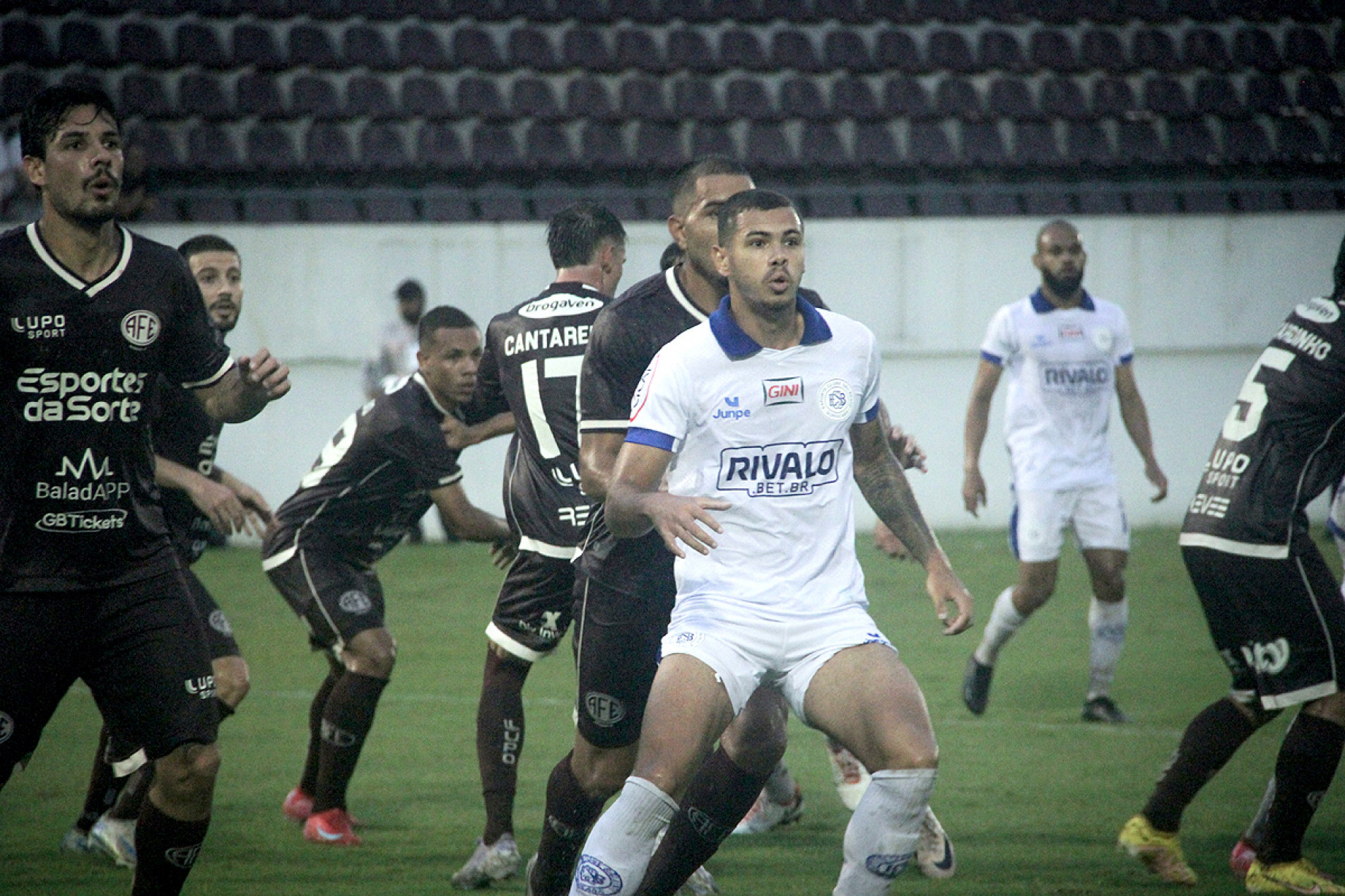 Na noite de domingo, derrota para a Ferroviária por 2 a 0: clube 
não vence uma partida oficial desde agosto de 2025