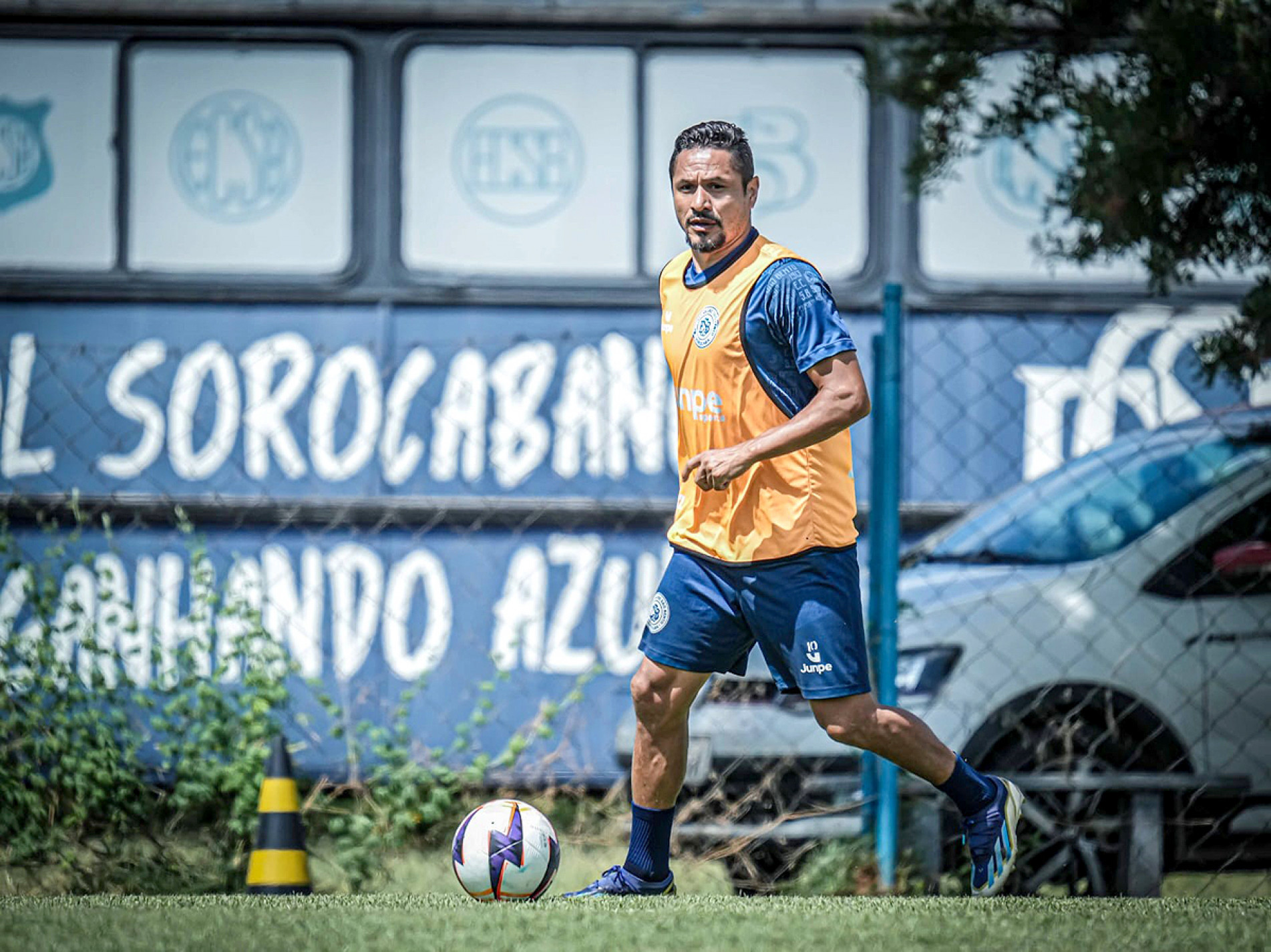 Volante Fábio Bahia, um dos ídolos da torcida, estará em campo na partida válida pela 9ª rodada do campeonato