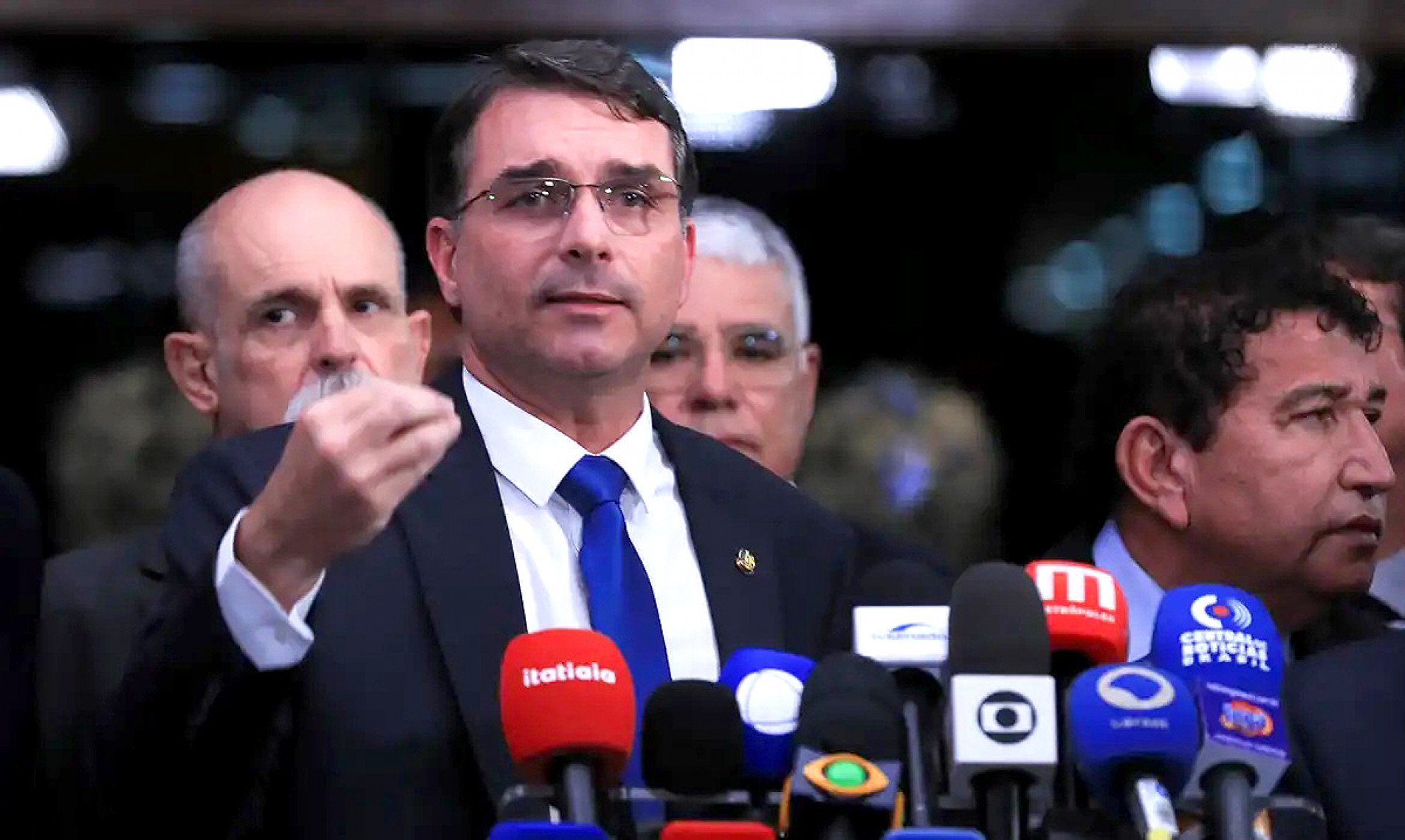 Foram 2 mil entrevistas em 769 municípios; margem de erro de 2,2 pontos percentuais
