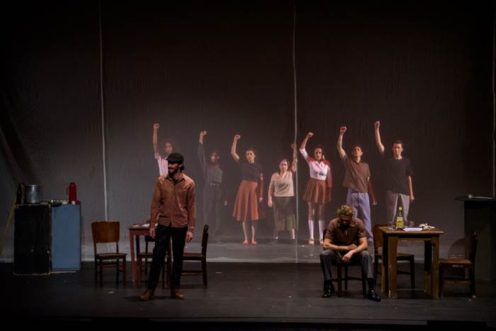 Espetáculo ‘Razão Social’, turma do 2º Ano de Artes Cênicas do Conservatório de Tatuí