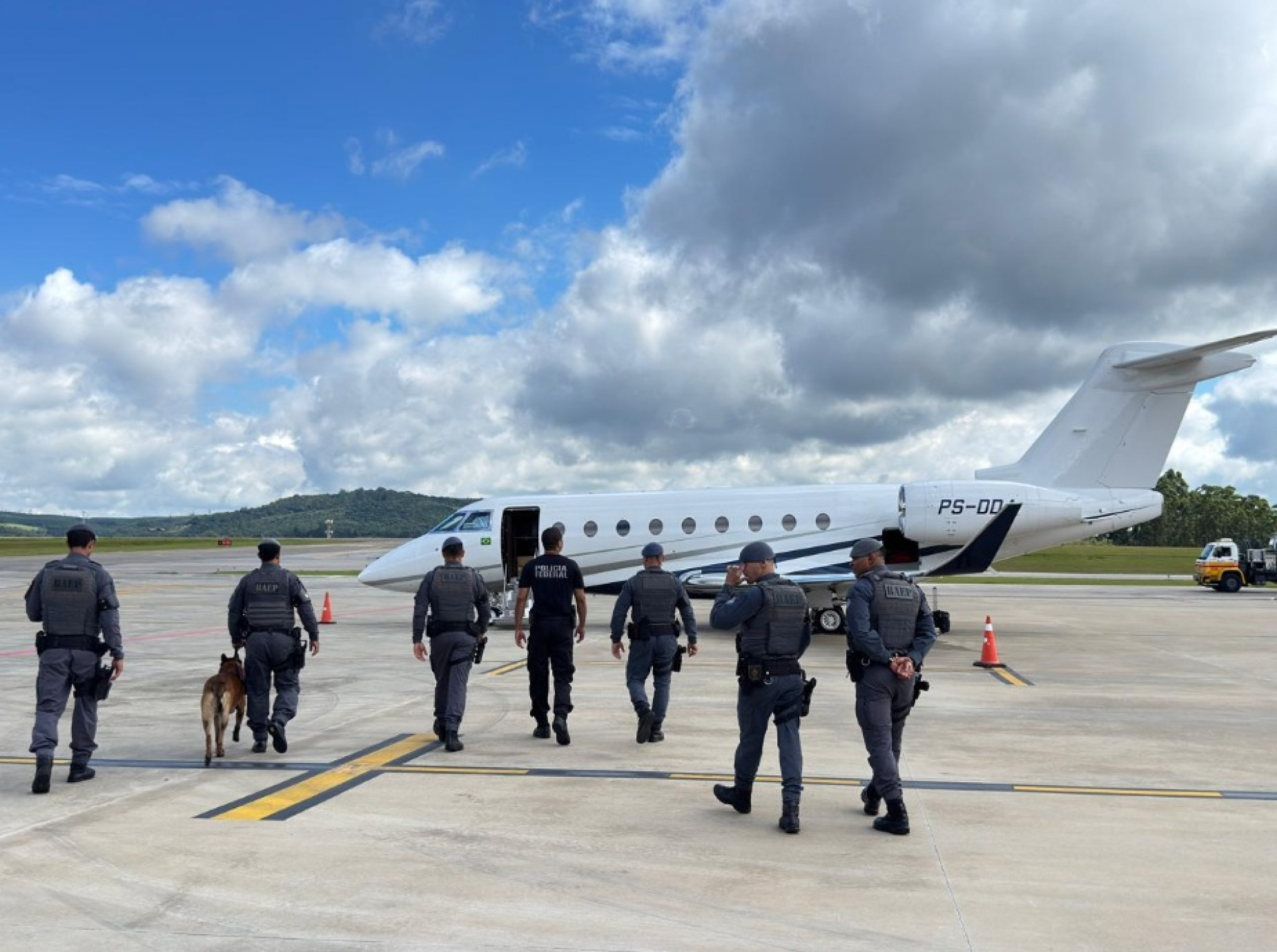 A ação teve como objetivo a fiscalização de aeronaves