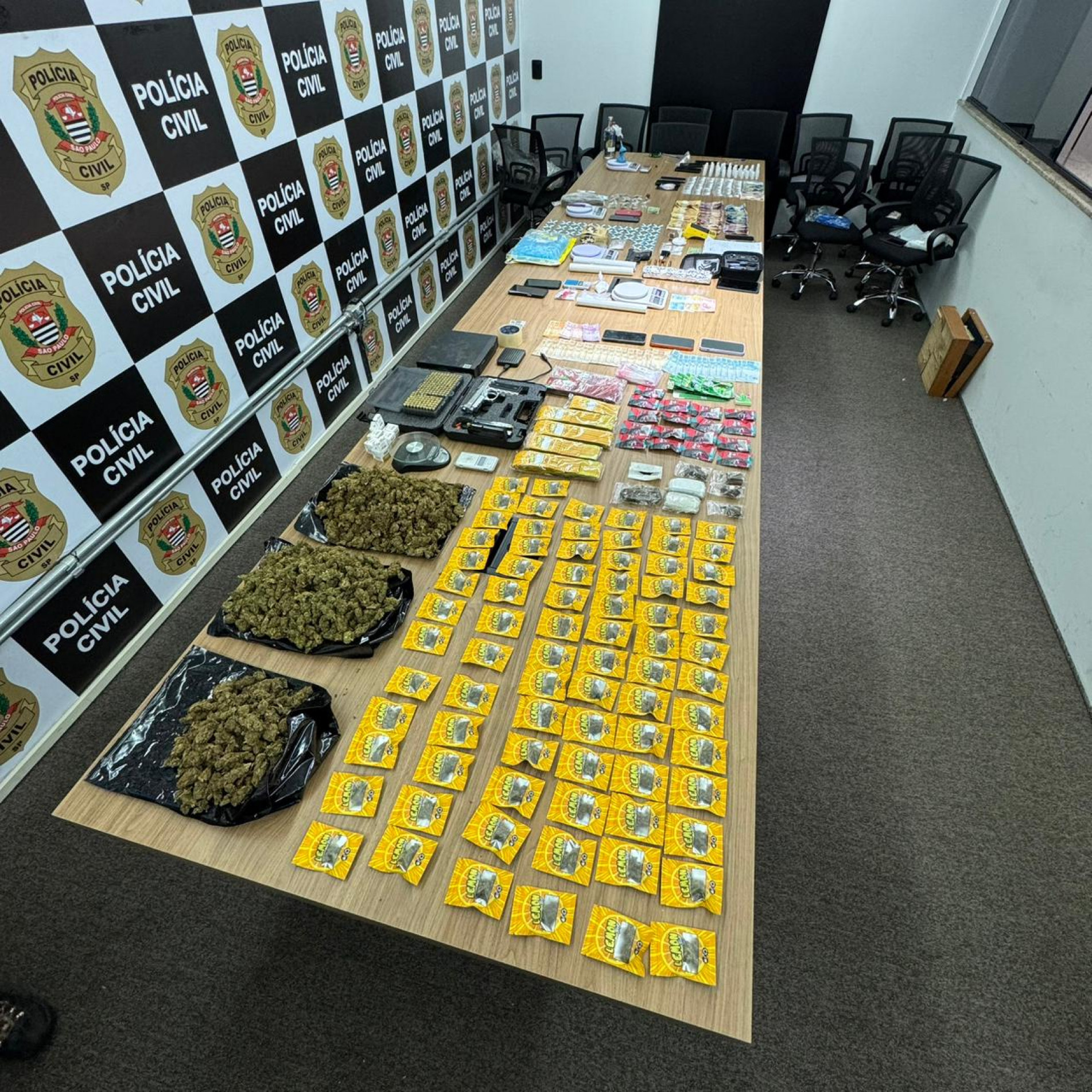 A ação teve como objetivo reprimir o tráfico de drogas que se intensifica durante o período das festividades de Carnaval