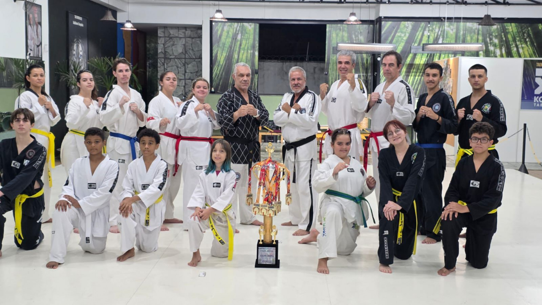 A equipe Taekwondo Campolim participou da abertura da temporada e conquistou resultados em diferentes categorias