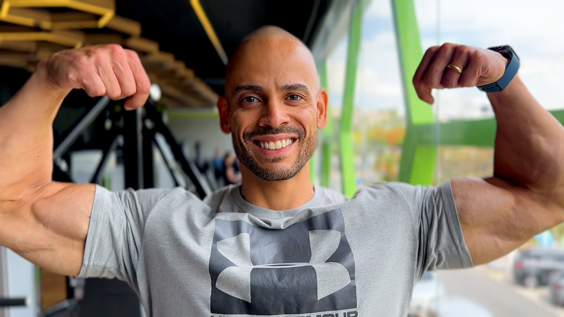 Episódio de estreia retrata a trajetória do fisiculturista Lucas Neves
