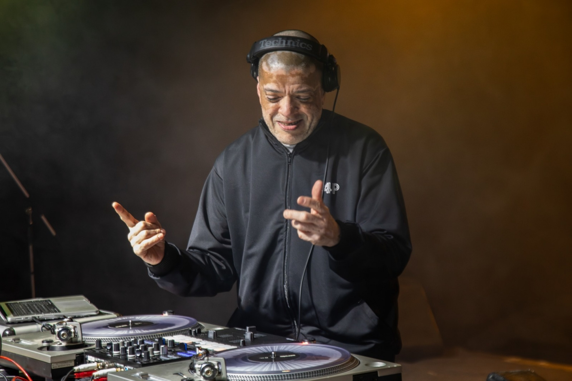 Fundador do grupo Racionais MC's, KL Jay assume as pick-ups