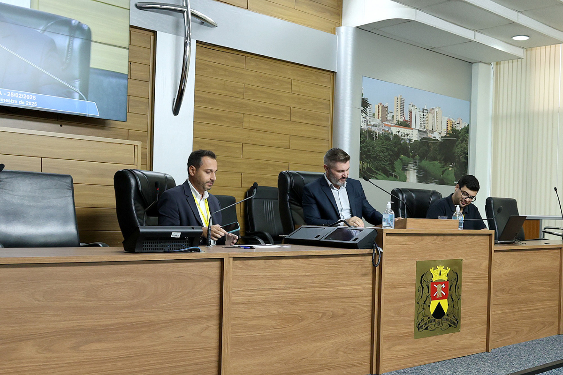 Secretário de Comunicação Institucional, Fábio Mascarenhas detalhou 
despesas e índice de pessoal da Câmara