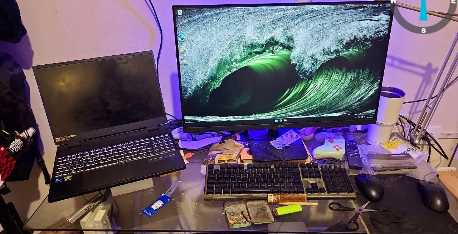 As equipes apreenderam os aparelhos eletrônicos