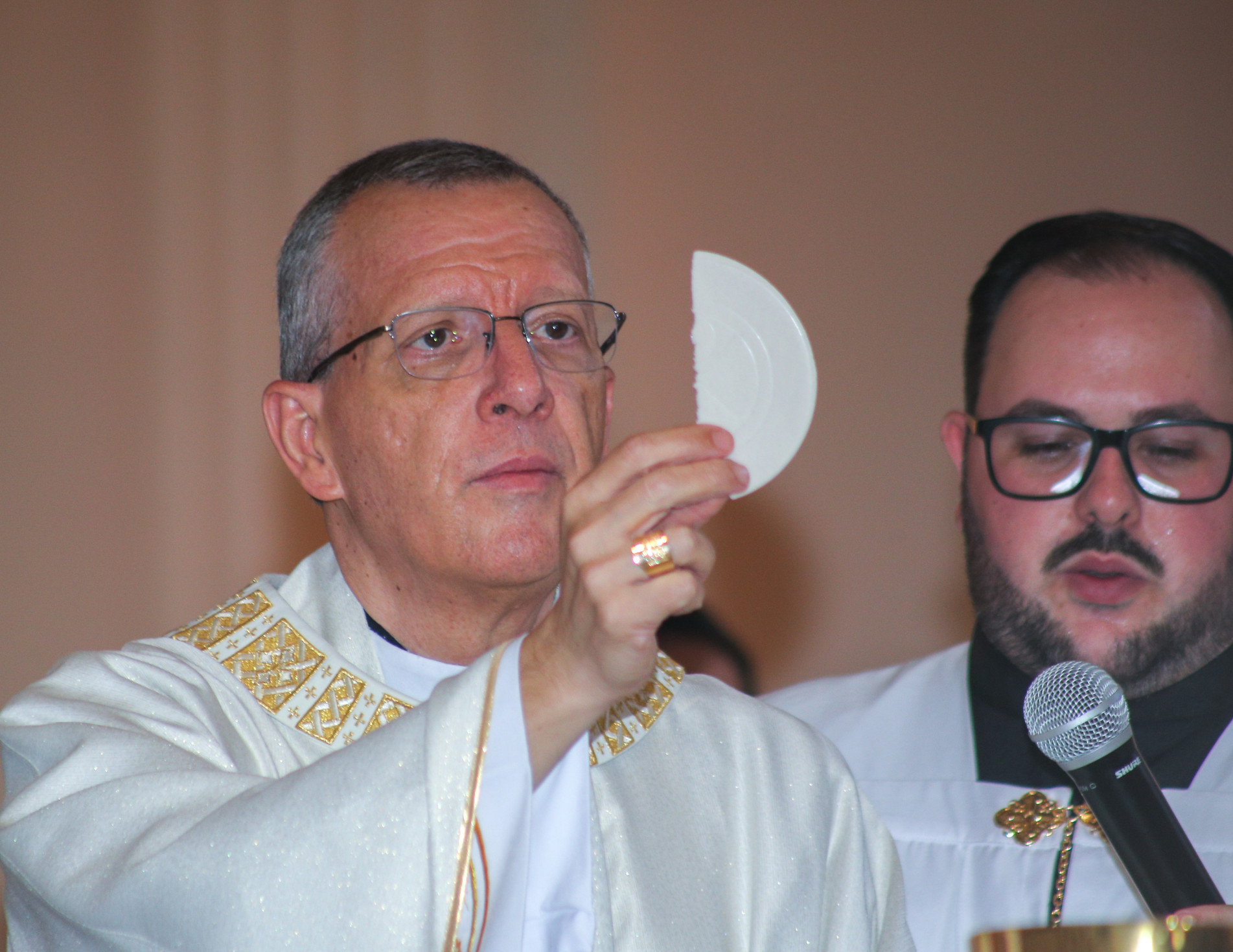 Celebração na Catedral Metropolitana oficializa início da missão pastoral