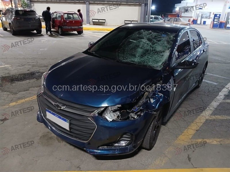 Segundo o boletim, a condutora de um automóvel Onix seguia no sentido leste quando se deparou com um pedestre atravessando a pista