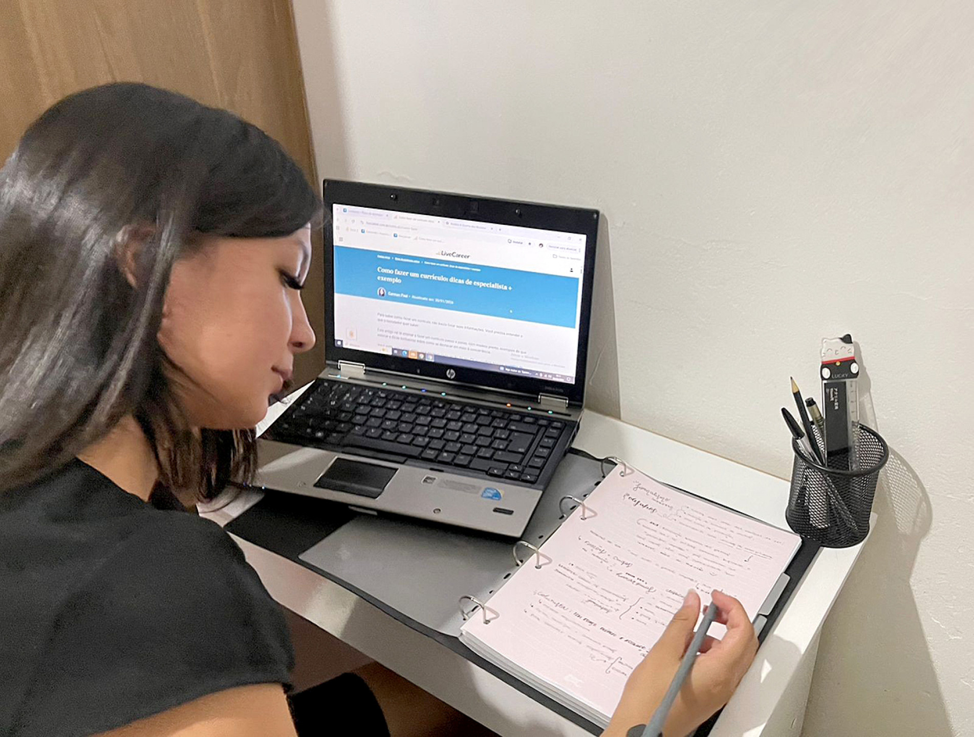 Ellen Moreira considera que modalidade facilita conciliar o estudo com o trabalho 
