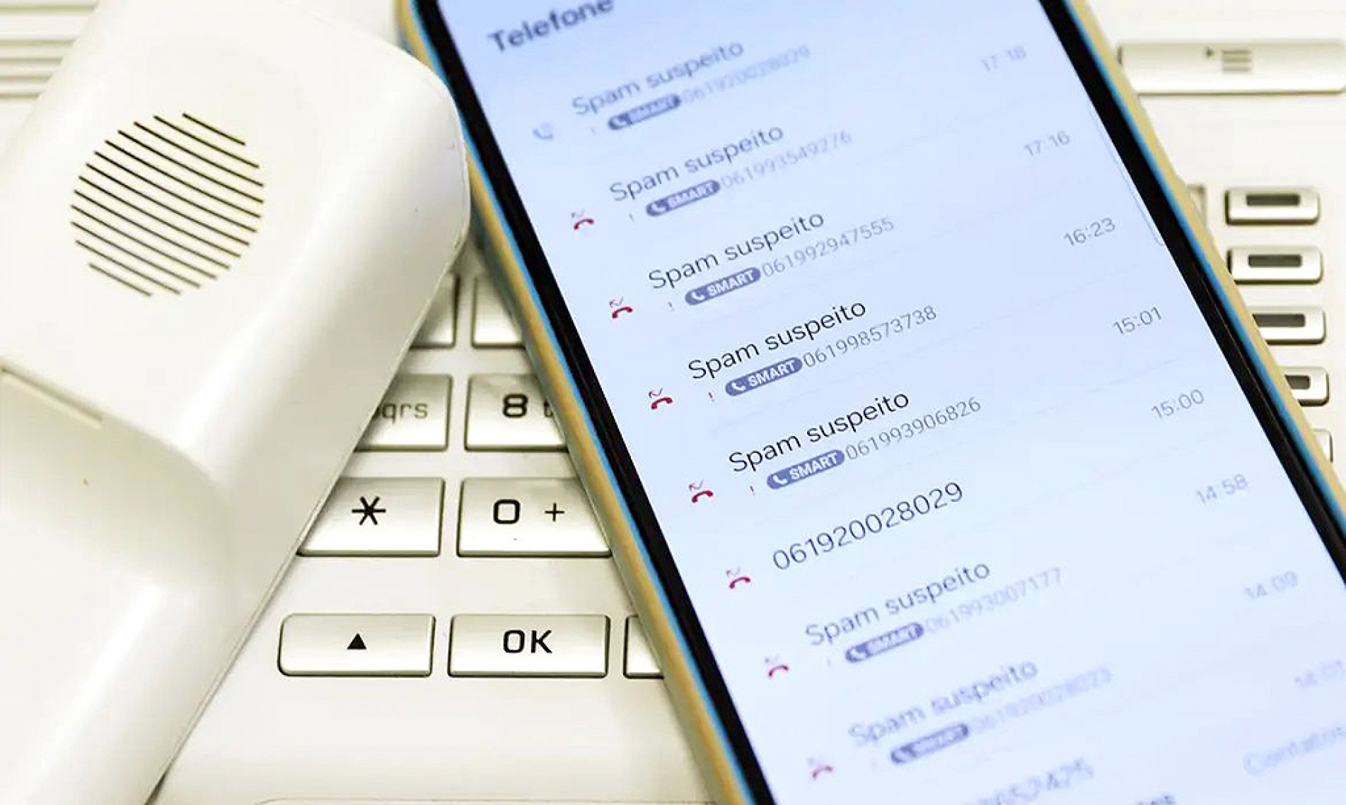 Estelionatários pedem senha argumentando que houve descontos indevidos na conta 
