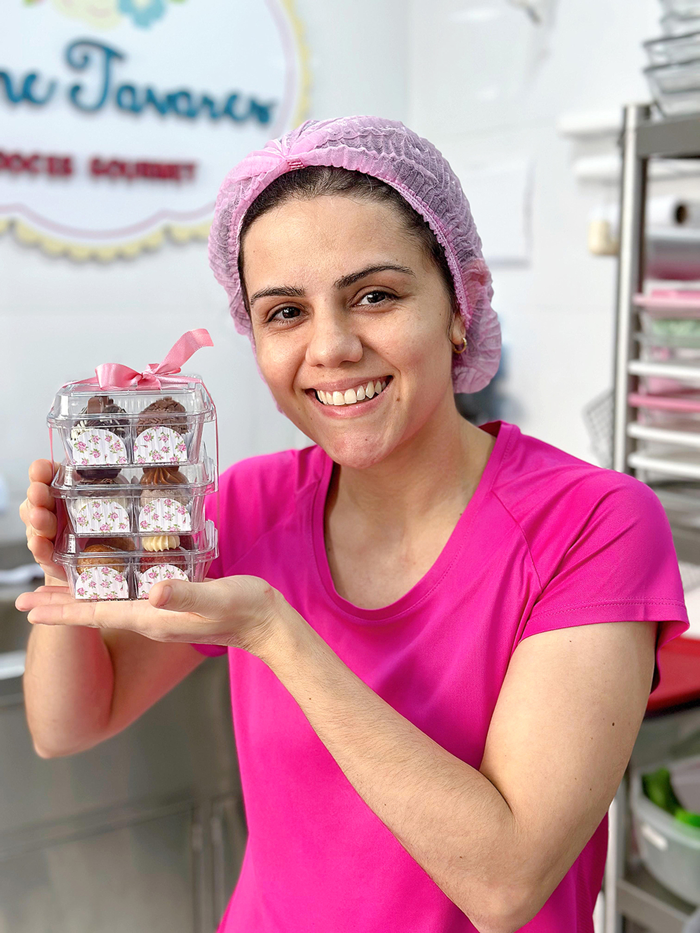 Aline Tavares produz doces 
