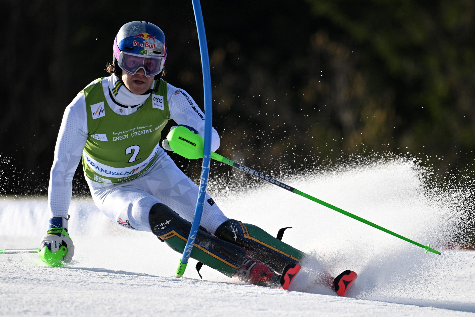  Lucas Pinheiro Braathen voltou ao pódio na etapa de Kranjska Gora, na Eslovênia, da Copa do Mundo de Esqui Alpino neste domingo (8)