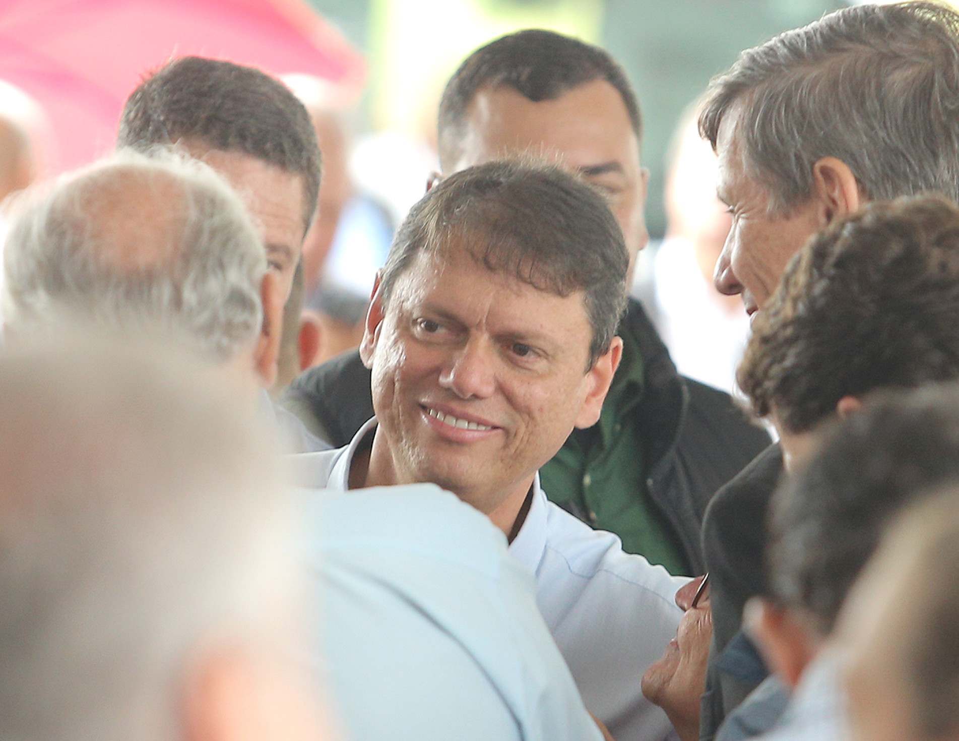 Prefeitos e deputados participaram de evento com Tarcísio de Freitas na região
