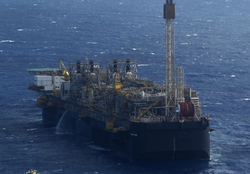 Bolsas da Europa ampliam perdas com alta persistente do petróleo