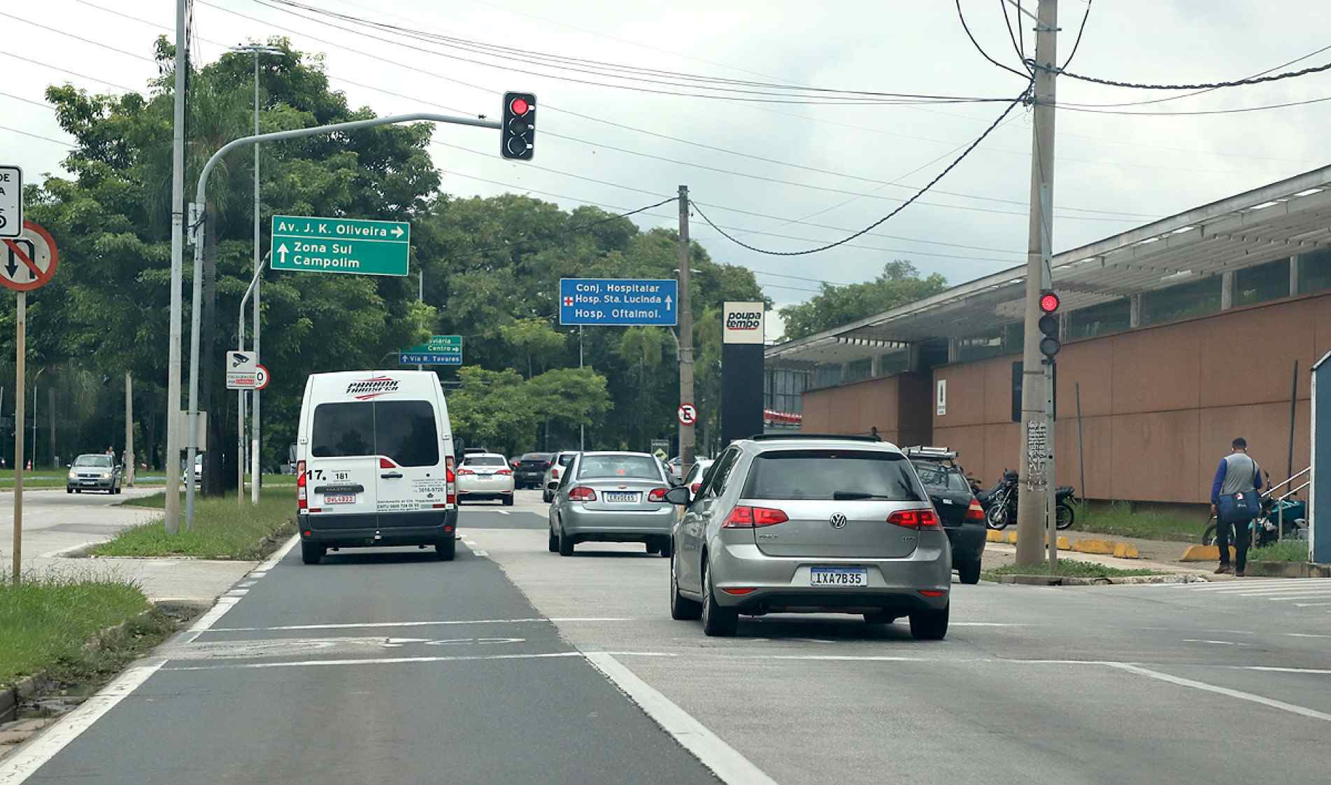Avenida Dom Aguirre, uma das principais vias do município
