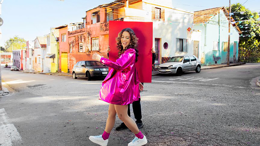 Apresentação da cantora e atriz Fernanda Teka integra a programação da 9ª edição do evento em São Roque
