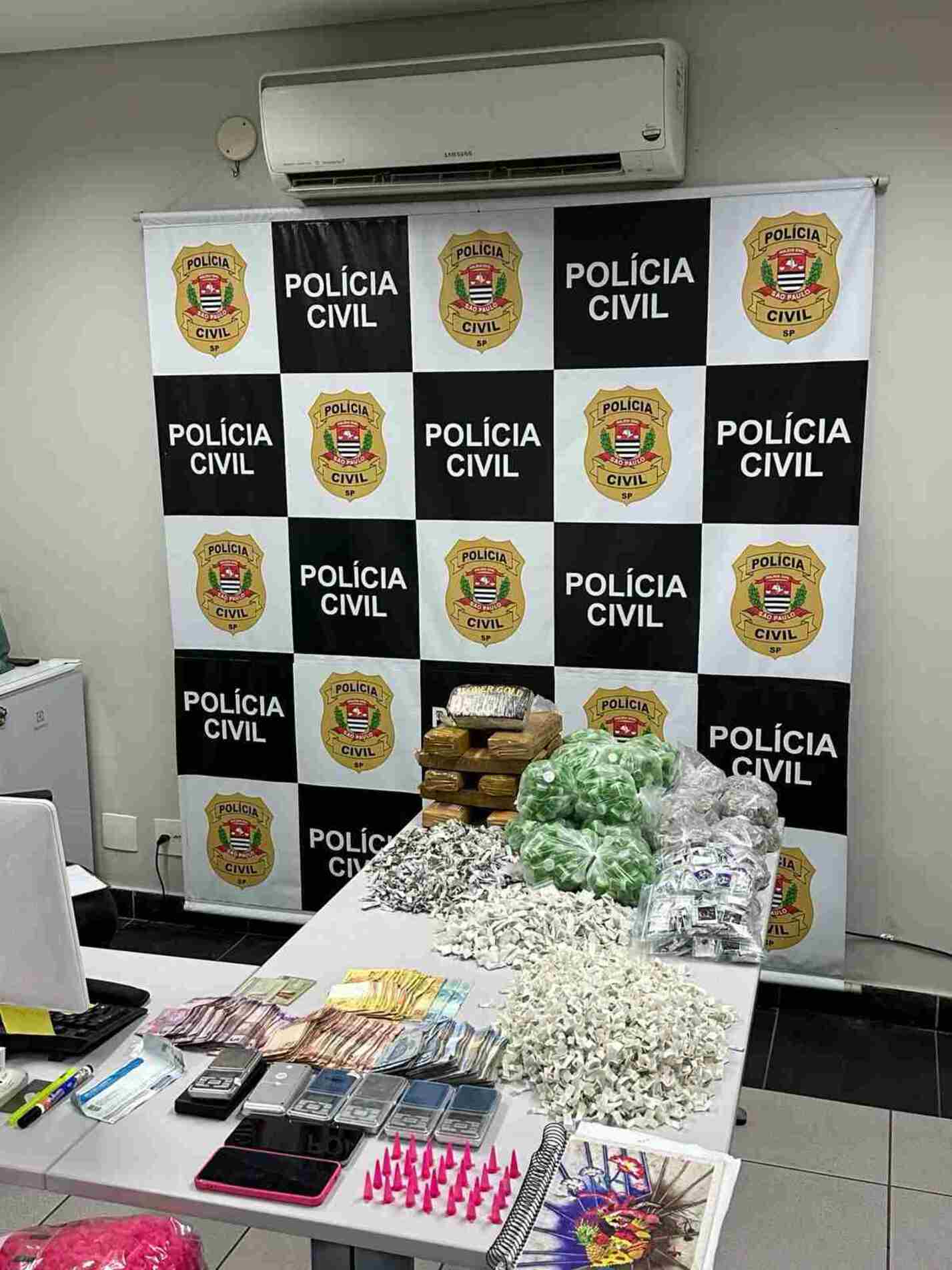 Todo o material foi apreendido e encaminhado para perícia