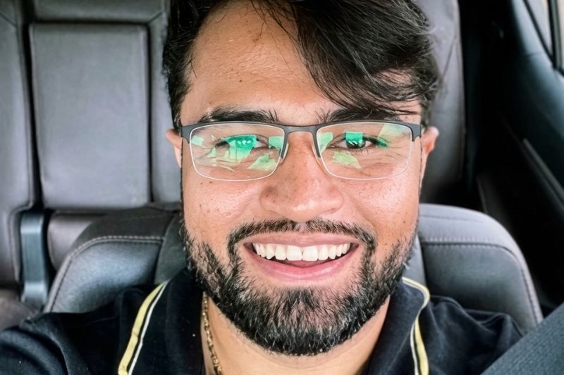 Autor do site Blog do Luís Pablo, ele entrou na mira do inquérito das fake news, do STF, depois de publicar reportagens sobre veículo oficial usado por Dino e familiares durante deslocamentos no Maranhão. 

