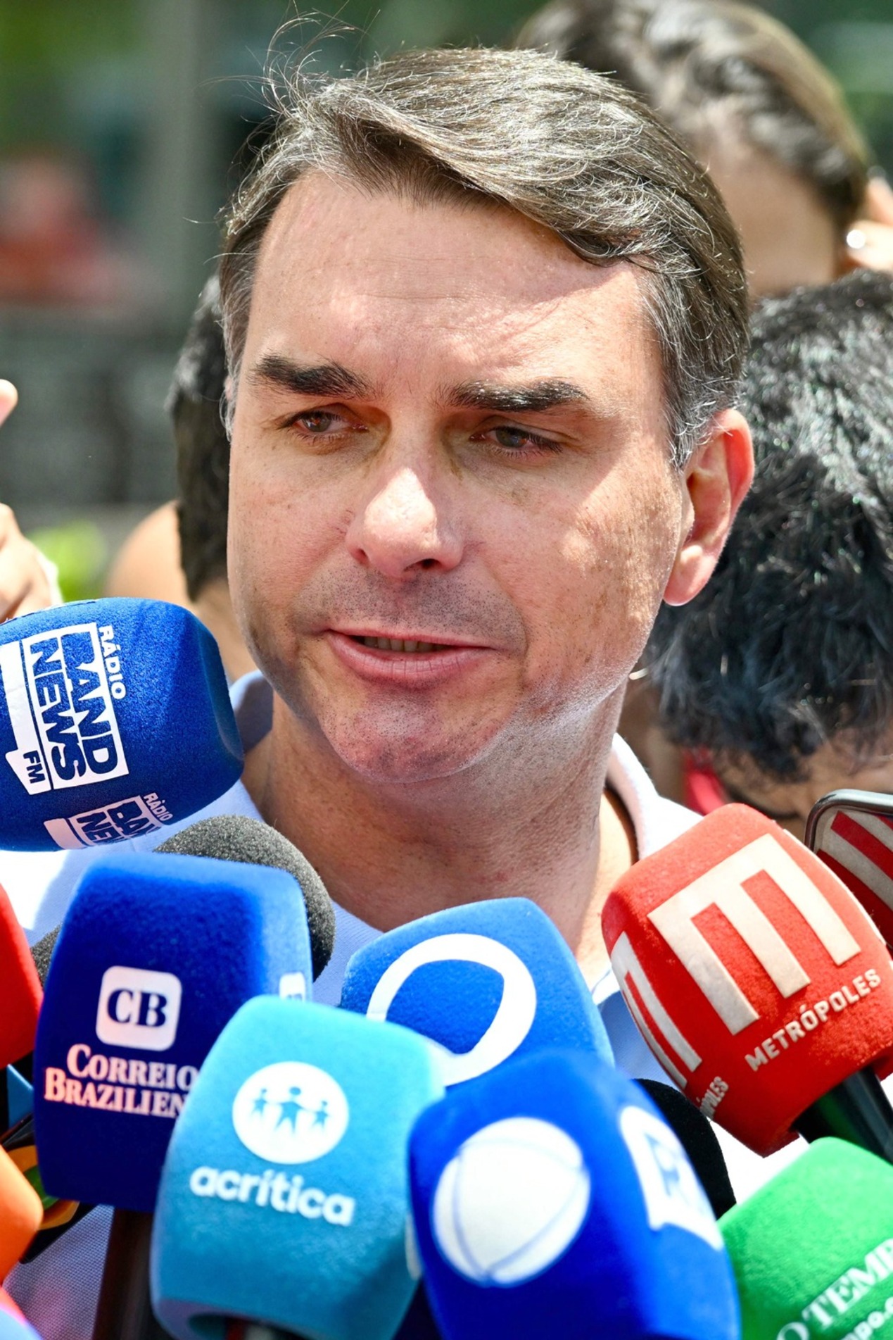 Senador lidera no Estado da região Sudeste
