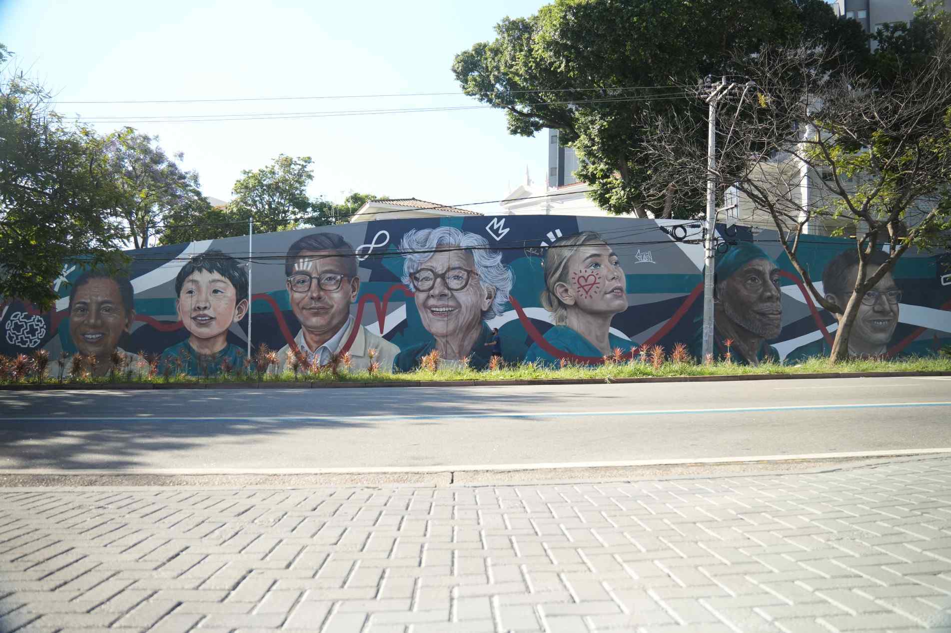 Mural ‘A Linha do Cuidado’, do artista Guaen Lee