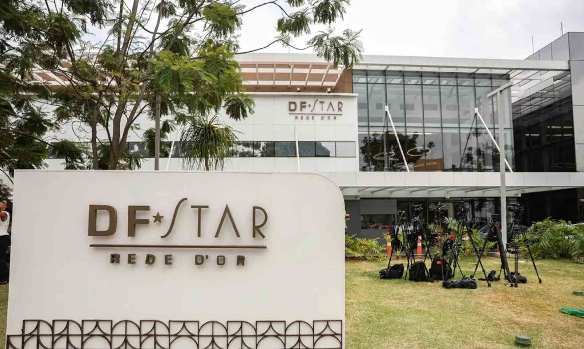 Ex-presidente segue internado e não tem previsão de alta
