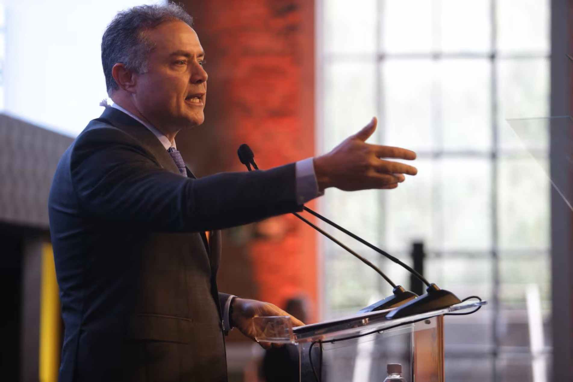 Ministro dos Transportes, Renan Filho, avalia que houve um afastamento do risco de greve dos caminhoneiros