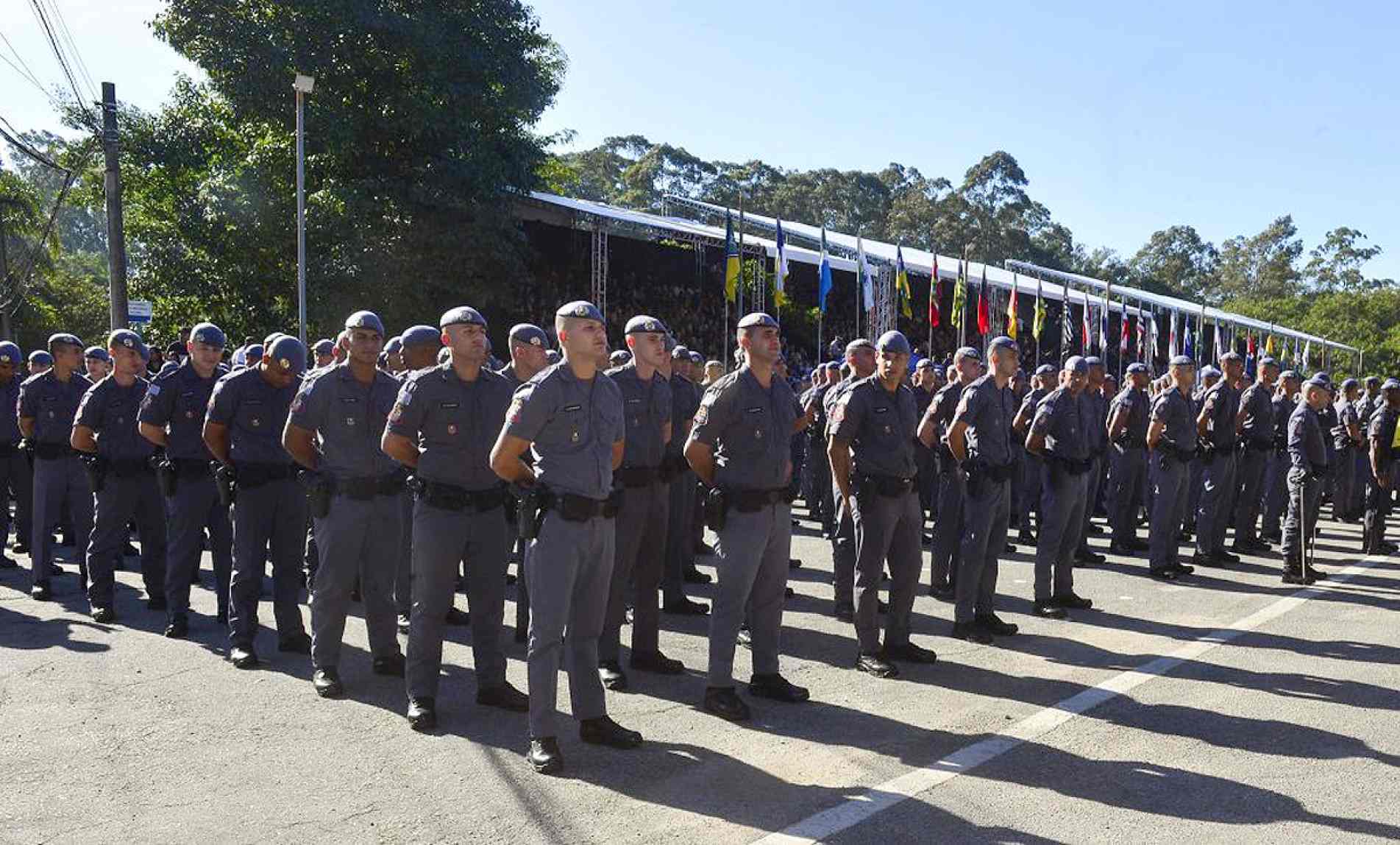 Projeto enviado à Alesp, em regime de urgência, prevê reajuste de 10% a PMs
