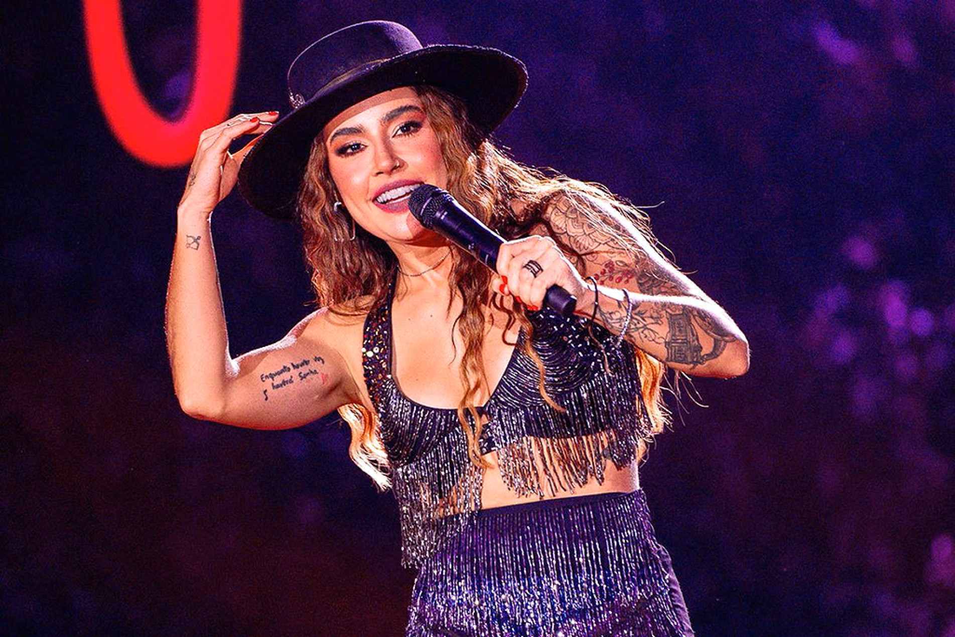 Lauana Prado é destaque da programação em Capela do Alto, que inclui rodeio e praça gastronômica
