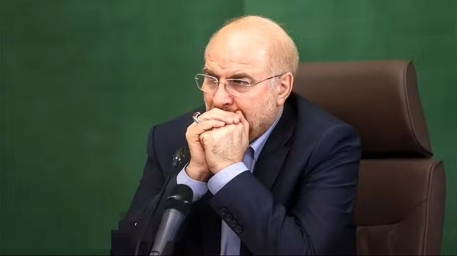 Na rede X, Ghalibaf disse que todos os oficiais apoiam firmemente seu líder e seu povo até que os objetivos contra os EUA sejam alcançado. 

