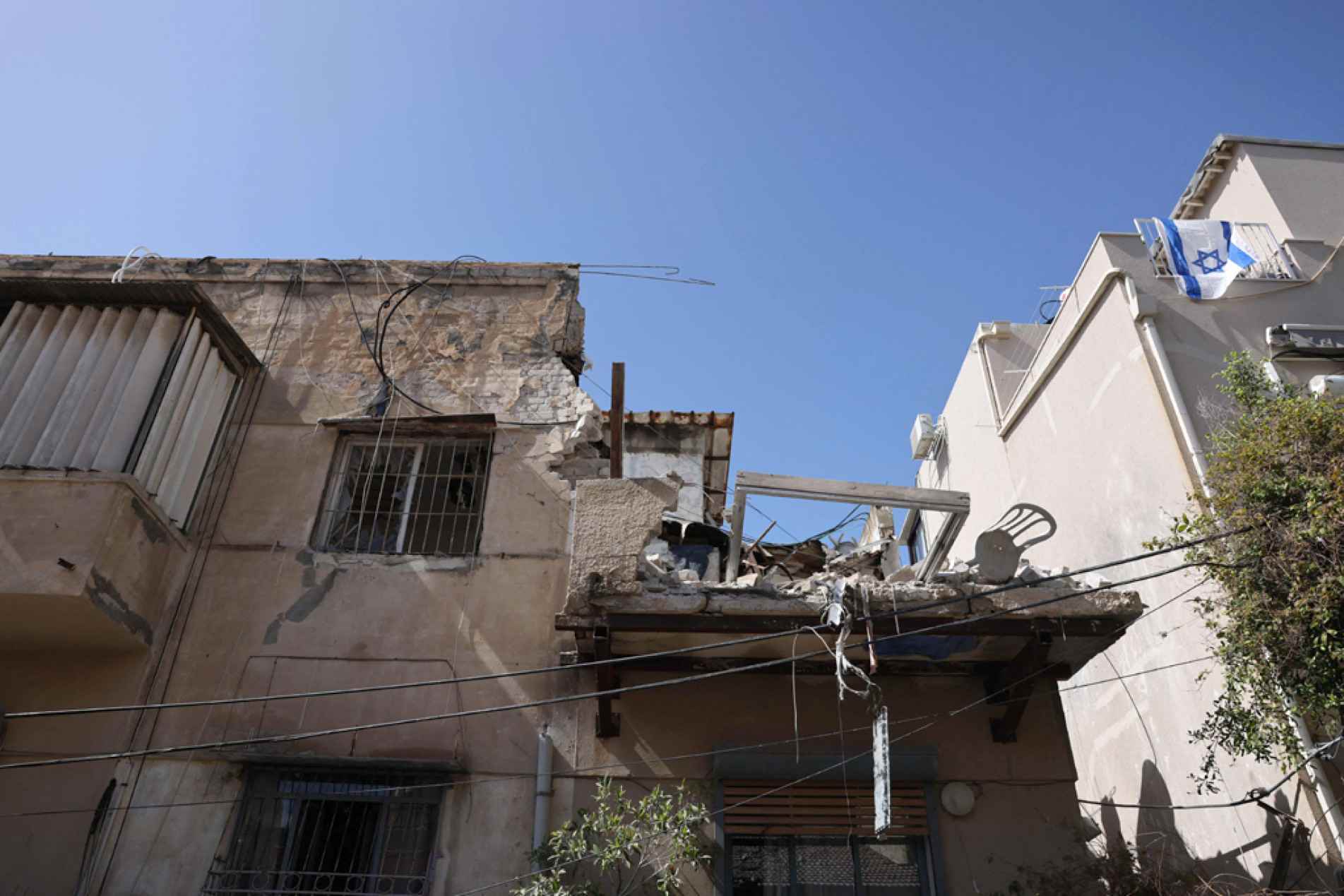 Tel Aviv sofre bombardeios

