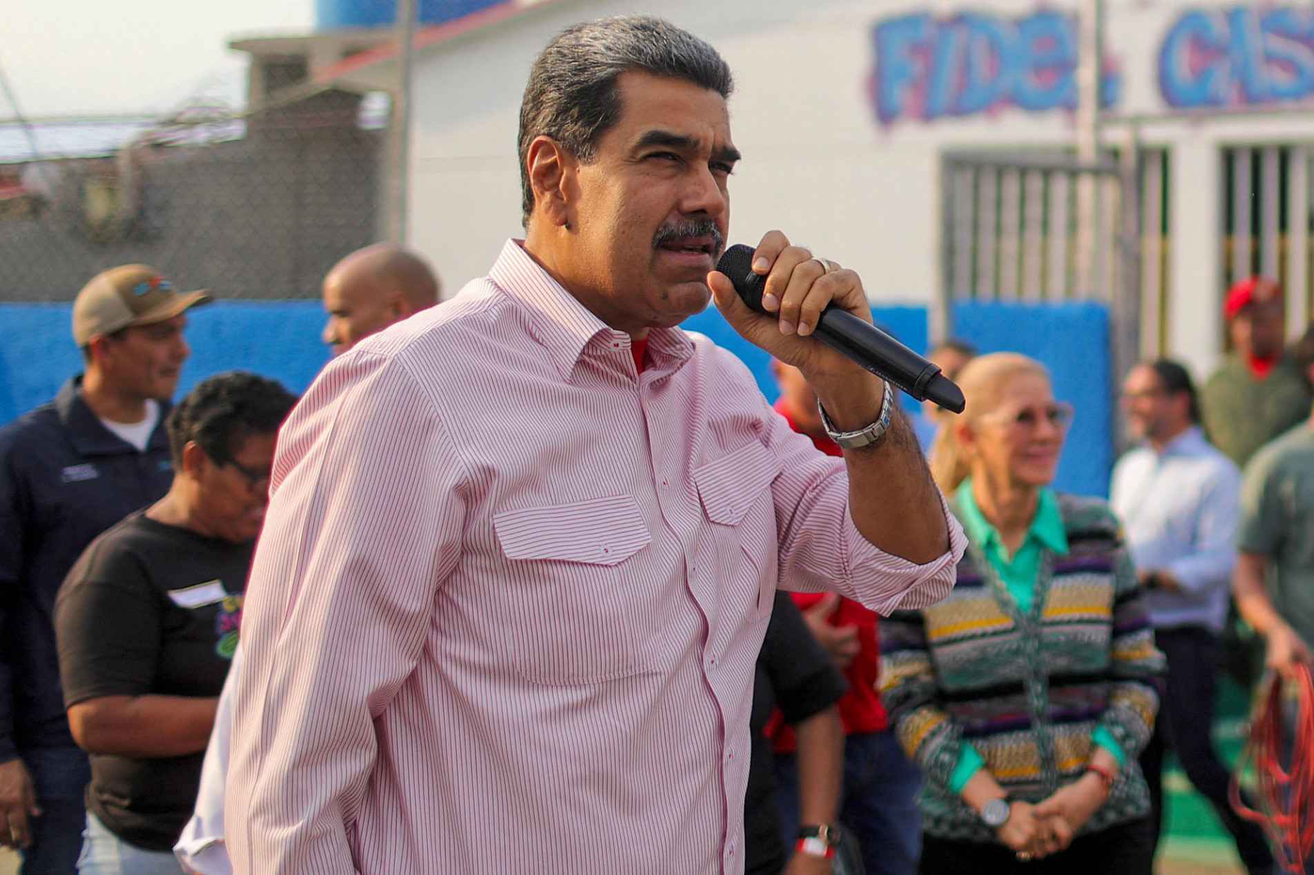 É a primeira vez que Maduro e sua esposa, Cilia Flores, estarão no tribunal desde uma acusação em janeiro