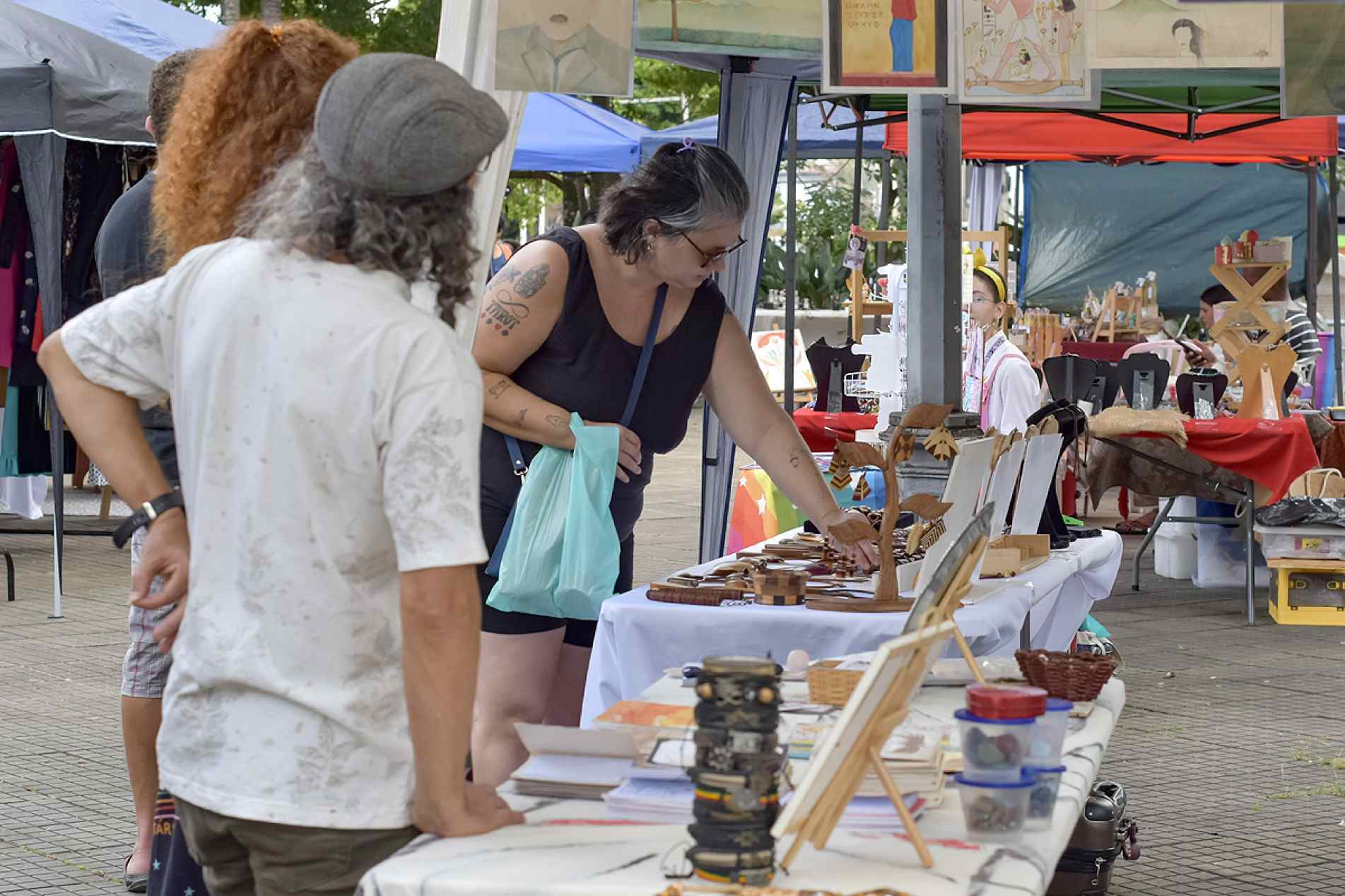 Evento reúne arte, artesanato, gastronomia 
e música no Largo de São Bento
