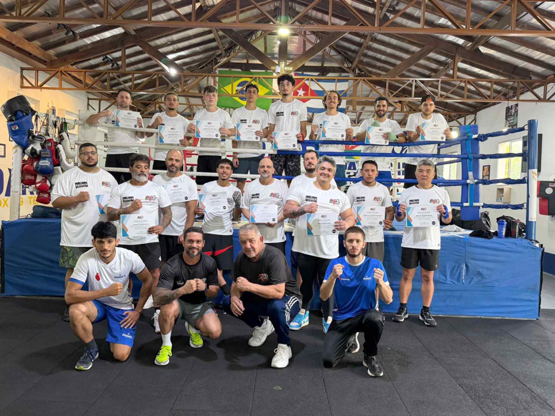 Atividade em Sorocaba reúne alunos e os treinadores Paco Garcia e Paulinho Soares