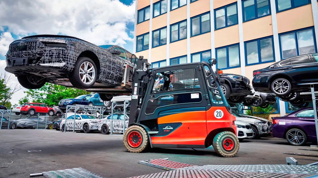 Por mais de 30 anos, o centro desenvolveu métodos com o objetivo de alcançar avanços significativos na reciclagem de peças e na recuperação de materiais, além de testá-los na prática
