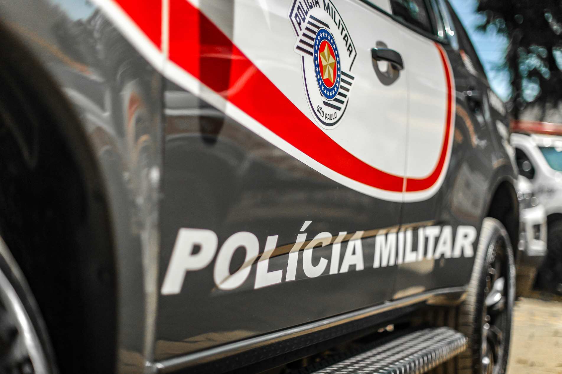 O caso foi registrado no plantão policial como receptação e tentativa de homicídio contra policiais