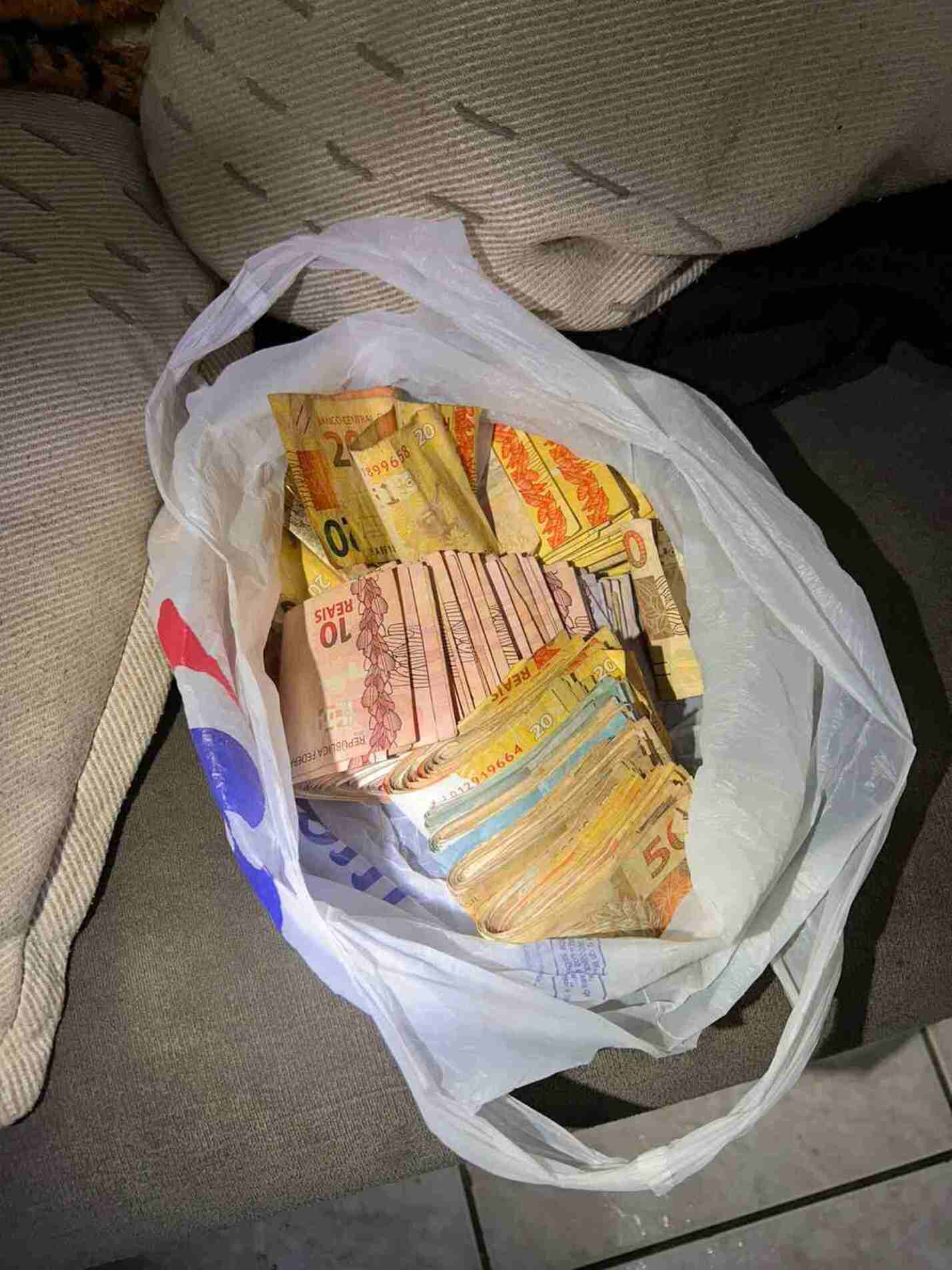 Um dos presos em flagrante é irmão do principal investigado no esquema de tráfico