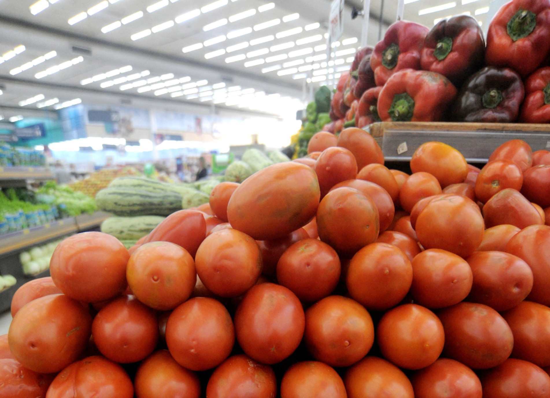 Alta de 20% no preço do tomate liderou entre os alimentos
