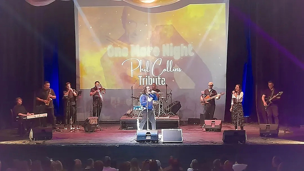 Show revisita clássicos do pop-rock das décadas de 1980 e 1990 com arranjos fiéis aos originais
