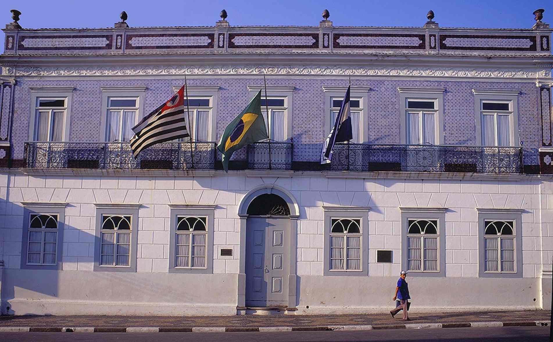 Evento gratuito, no Museu Republicano, será realizado hoje e propõe múltiplas leituras sobre um dos episódios centrais da história política nacional
