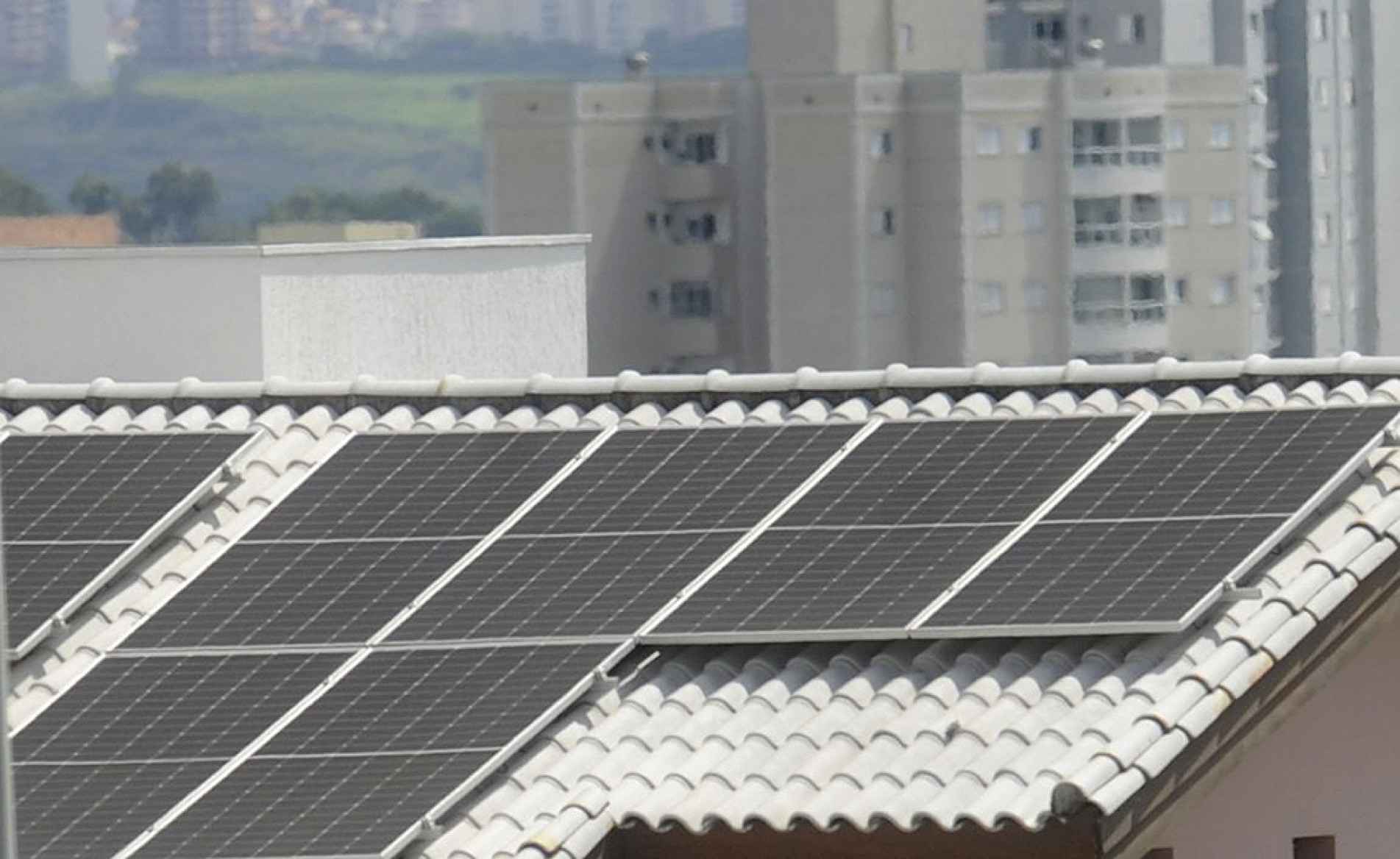 Município conta com 9.053 unidades de micro e minigeração distribuída, segundo a Aneel, e avanço vem sendo rápido 
